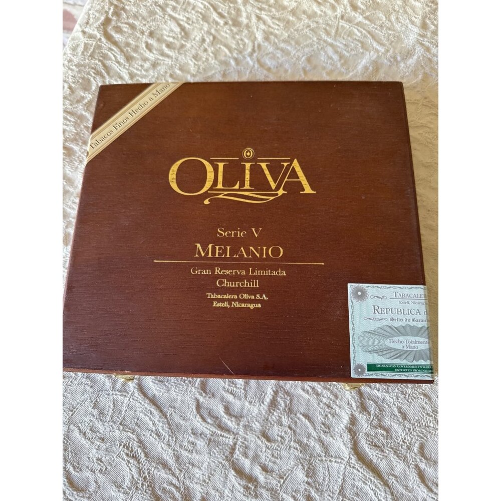 Oliva Serie V Melanio Cigar Box With Hinged Lid & Clasps Empty Nicaragua